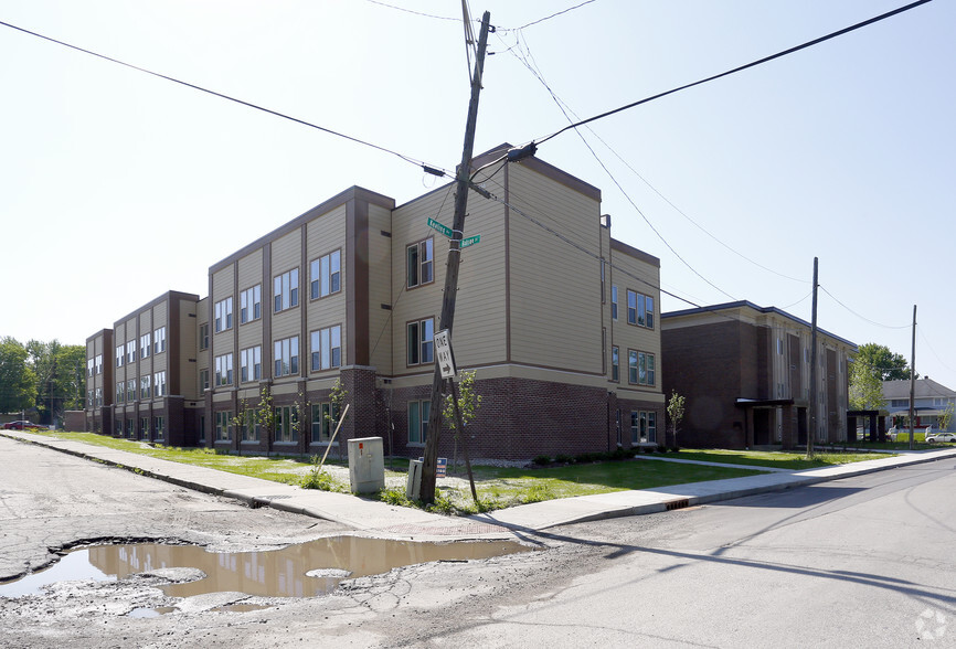 Building Photo - Minnie Hartmann Center