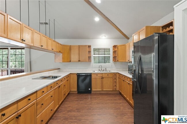 Building Photo - 1310 Scenic View Dr