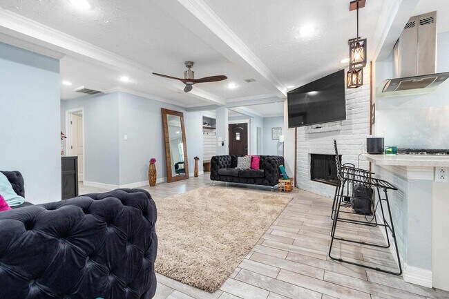 Building Photo - 1907 Briarcreek Blvd