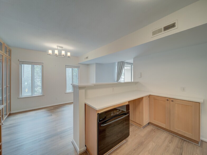 Building Photo - 5017 7th Rd S