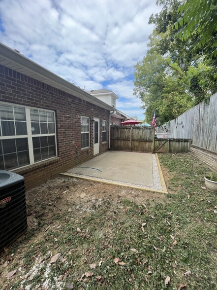 Building Photo - 125 Noel Cove Cir