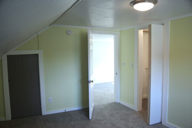 main bedroom - 222 W Case St