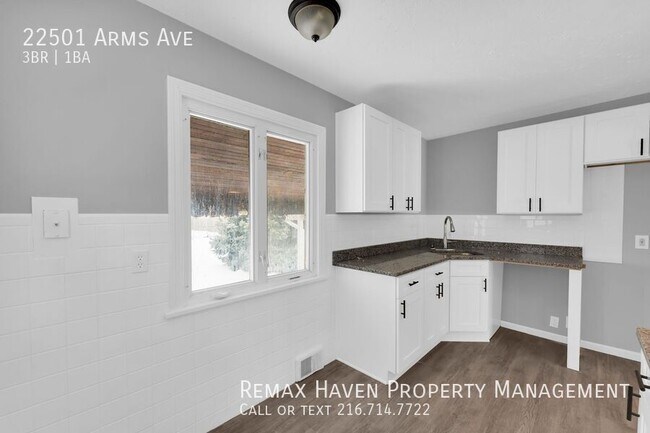 Building Photo - 22501 Arms Ave