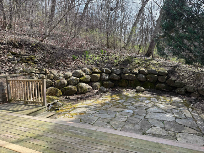 Building Photo - 1706 Ludden Dr