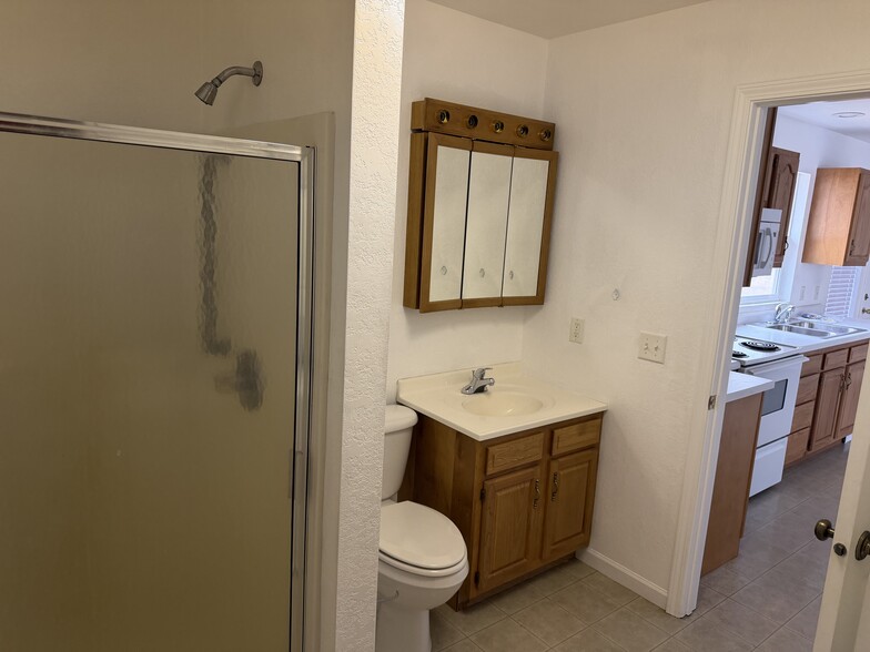 Building Photo - 56 EMS T14 Ln