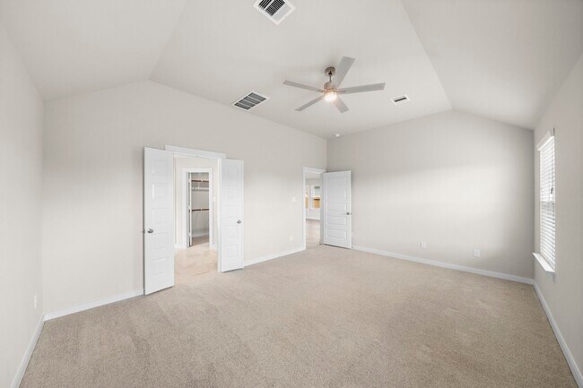 Building Photo - 3327 Tilley Dr