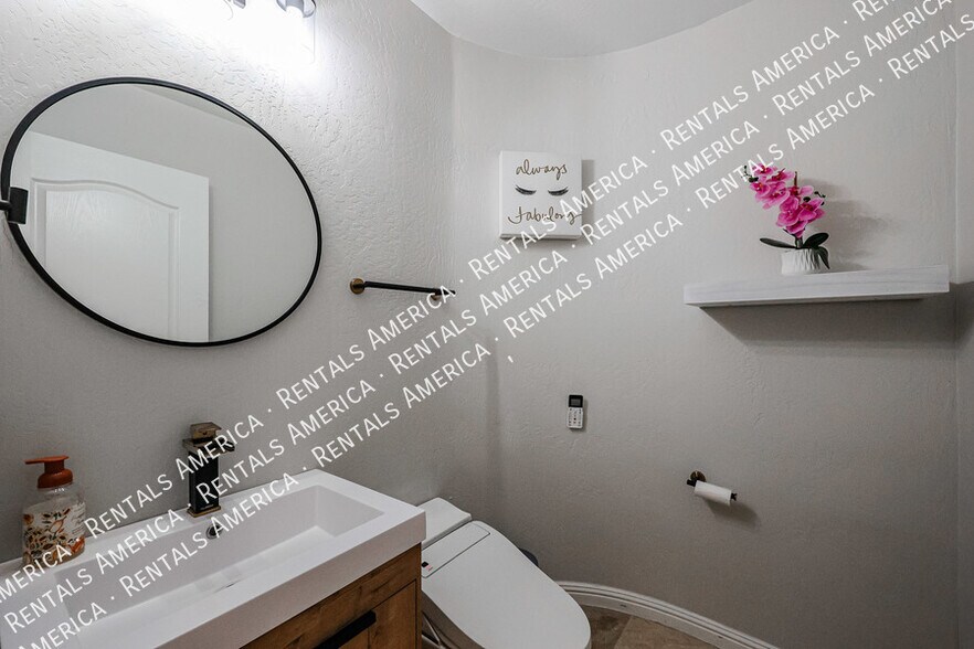 Building Photo - 1708 E Kaibab Dr