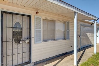 Building Photo - 620 Palmhurst Dr