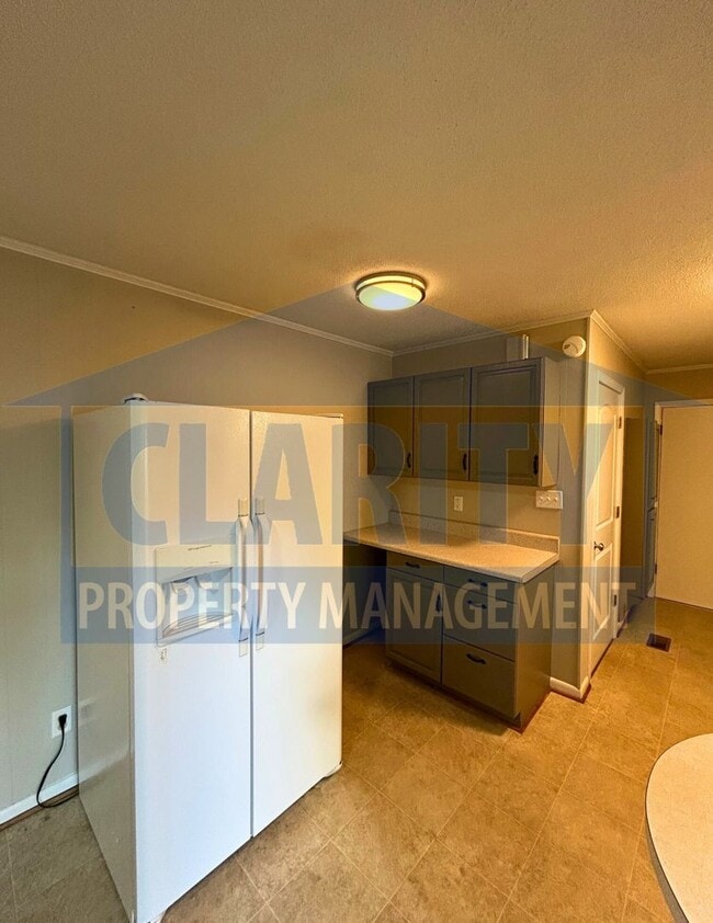 Building Photo - 3 bedroom ranch-style home in Downtown Cle...