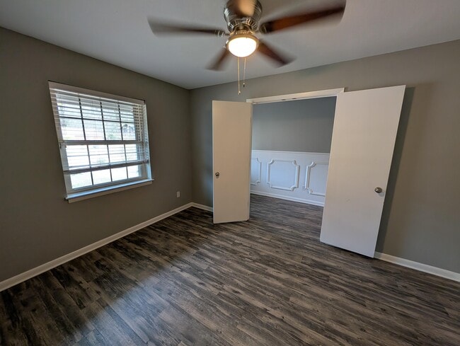 Building Photo - 204 Ralph St