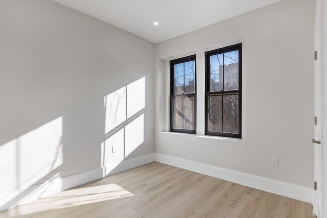 Building Photo - 279 Shawmut Ave