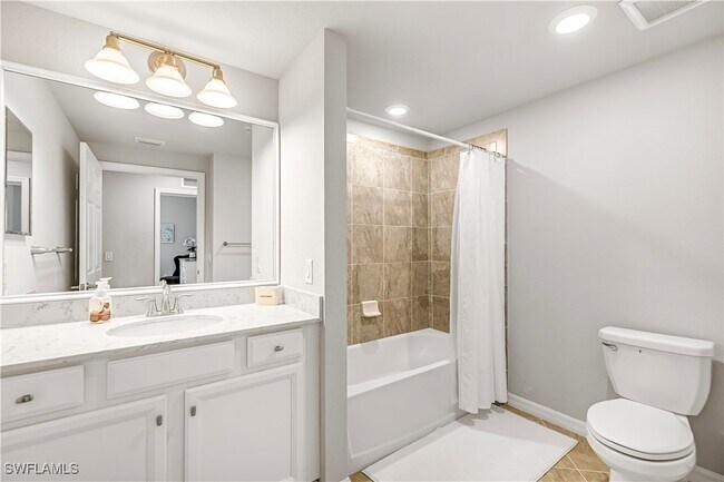 Building Photo - 17251 Cherrywood Ct