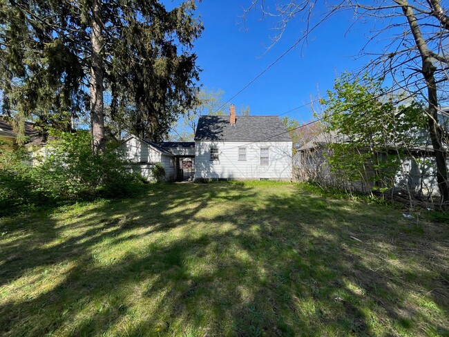 Building Photo - Two Bedroom Home in Muskegon
