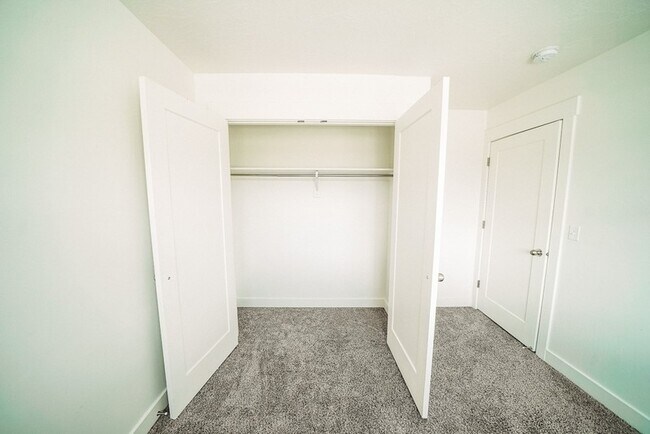 Building Photo - 441 N 100 W