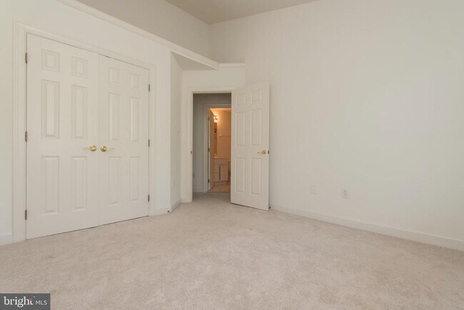 Building Photo - 22 Calabash Ct