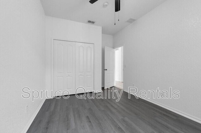 Building Photo - 1151 N Hampton Dr