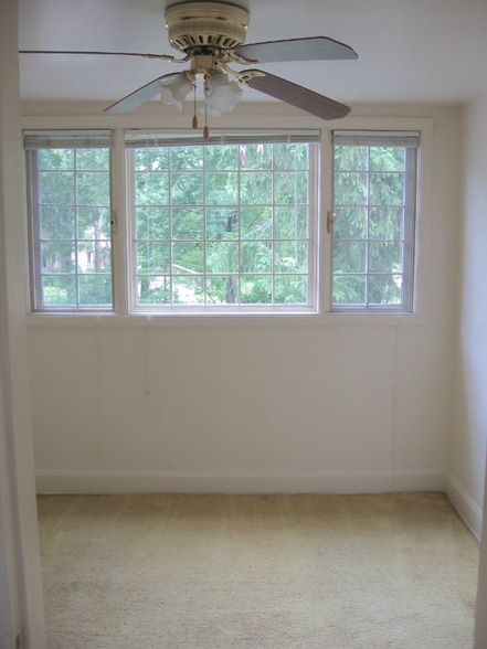 Building Photo - 3746 Fairview Ave