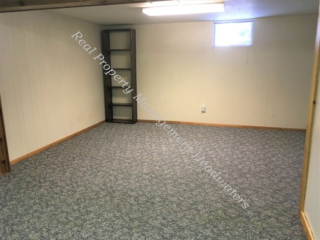Building Photo - 3 Bedroom 2 Bath Pet Friendly House for Rent