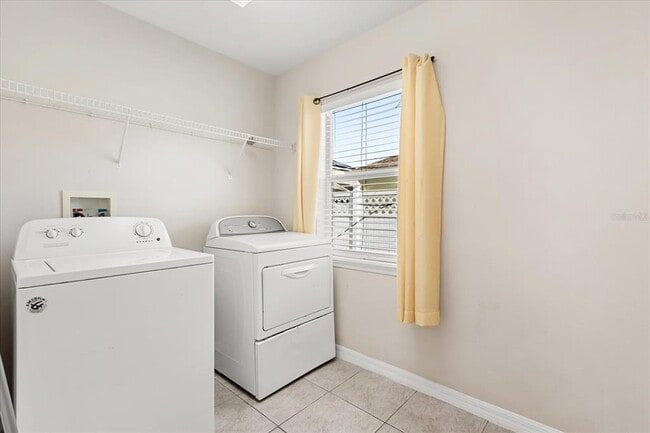 Building Photo - 3817 Blue Dasher Dr