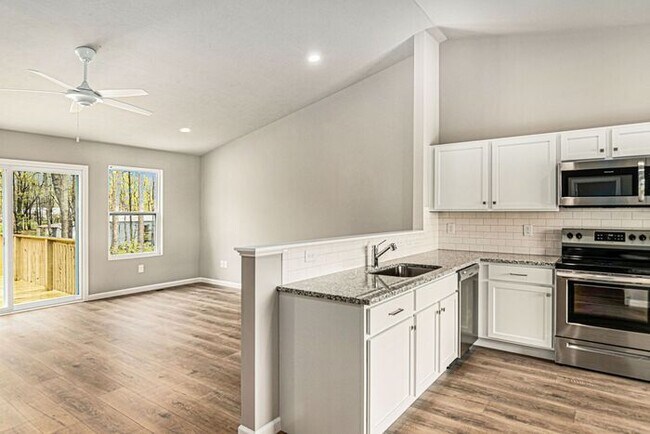 Building Photo - 2411 Richardson Ct