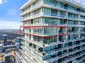 Building Photo - 480 NE 31st St