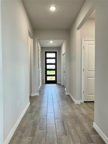 Building Photo - 910 Rosebud Trl