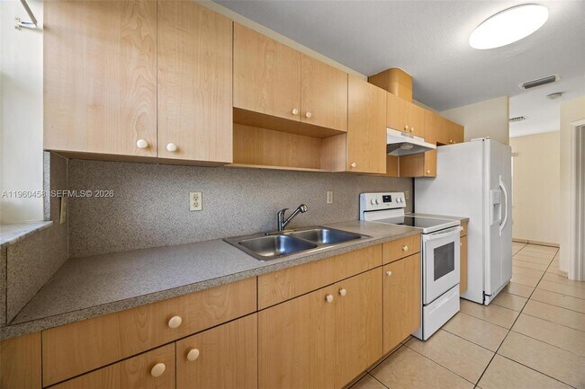 Building Photo - 3072 NW 14th St