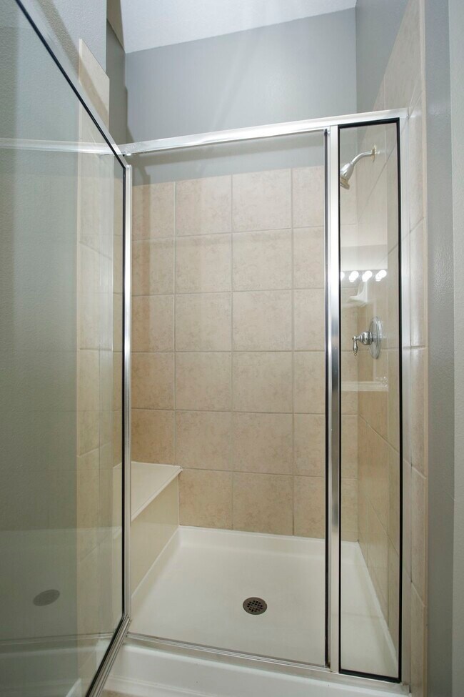 Building Photo - 2802 Parkeston Dr