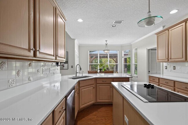 Building Photo - 413 River Birch Ln