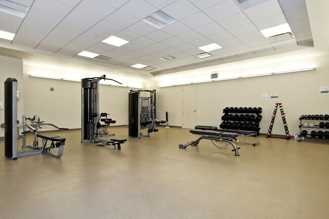 Building Photo - 240 E Illinois St