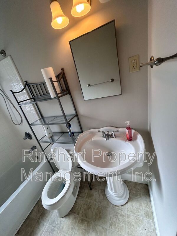 Building Photo - 2326 Marett Blvd