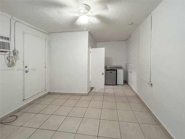 Building Photo - 1079 NW 112th Terrace