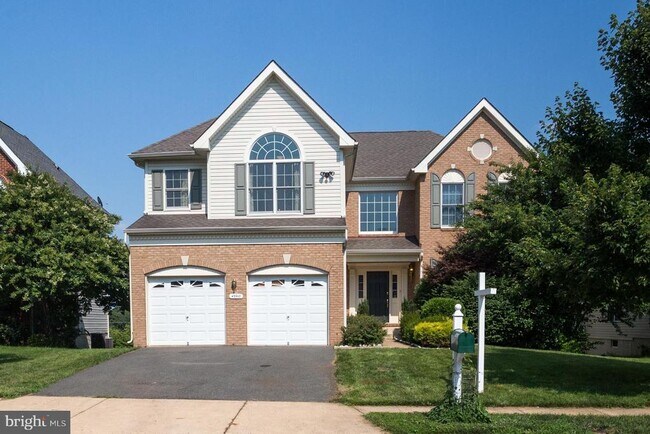 Building Photo - 43910 Camellia St