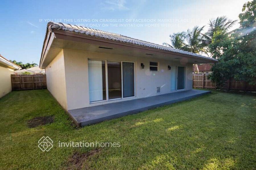 Building Photo - 12739 NW 11th Terrace