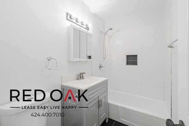 Building Photo - 4020 Midland St