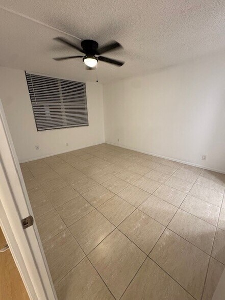 Master - 9460 Poinciana Pl