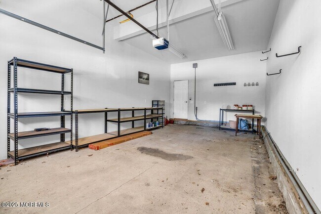Building Photo - 85 Main Bayway