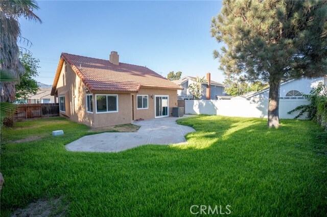 Building Photo - 15061 Fuchsia Ct