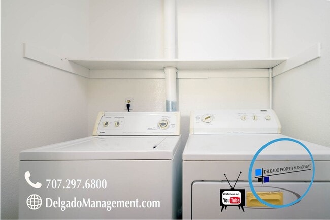 Building Photo - Benicia! Large two bedroom, two and half b...