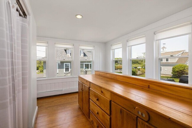 Building Photo - 1304 Ocean