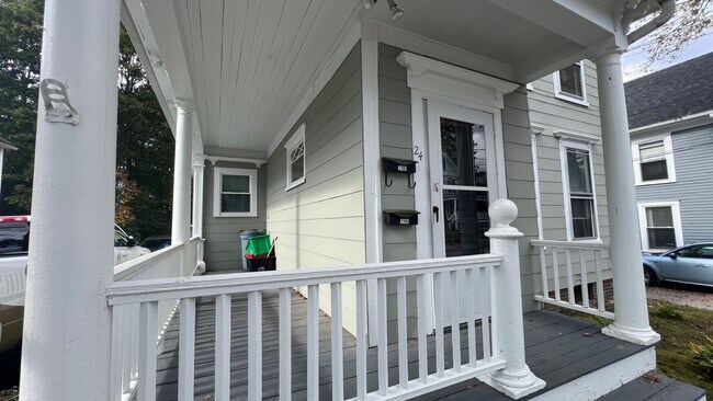 Primary Photo - 24 Mt Vernon St