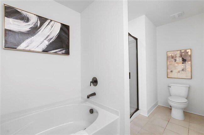 Building Photo - 5873 Greystone Dr