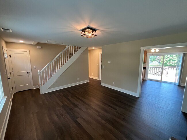 Building Photo - 1775 Ralee Dr