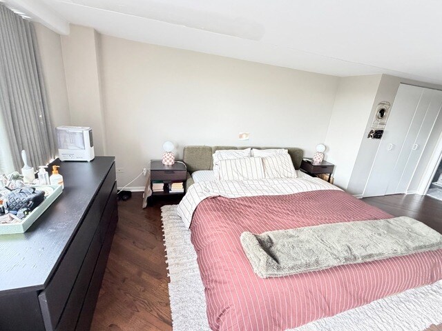 Building Photo - 2012 W Saint Paul Ave