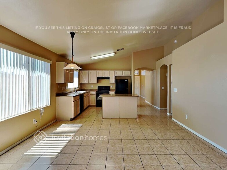 Building Photo - 16631 North 23rd Pl