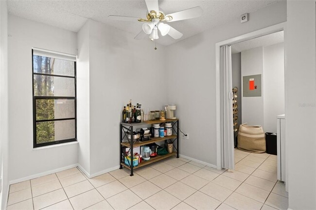 Building Photo - 8006 Picketts Ct