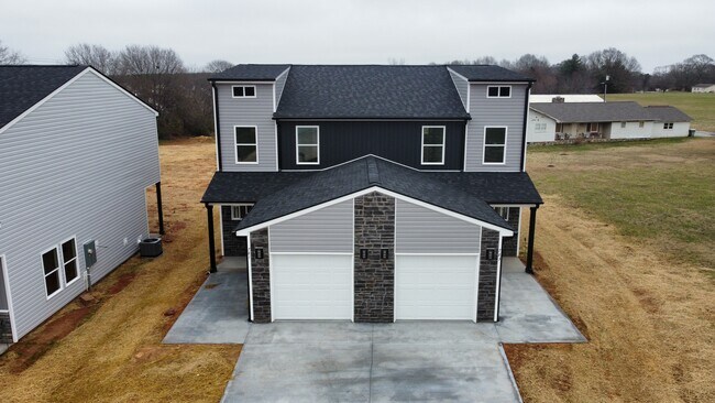 Primary Photo - 781 Berry Rd