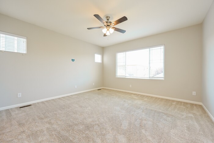 Building Photo - 5031 S Rome St