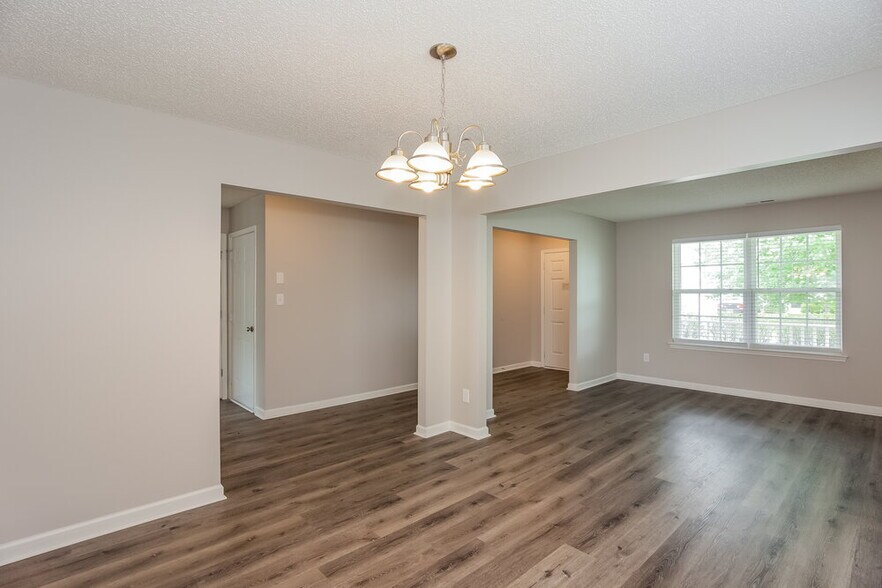 Building Photo - 2120 Speedwell Ct