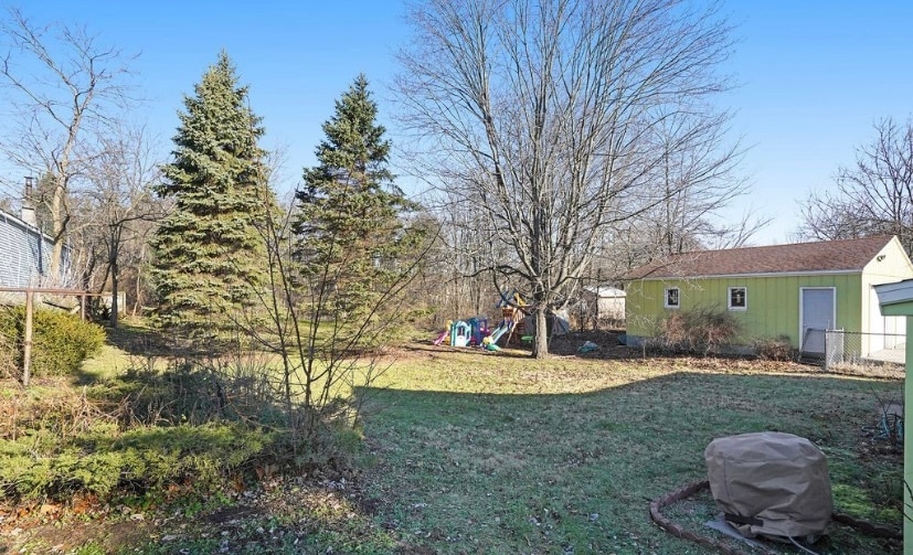 Backyard - 2811 3 Mile Rd NE